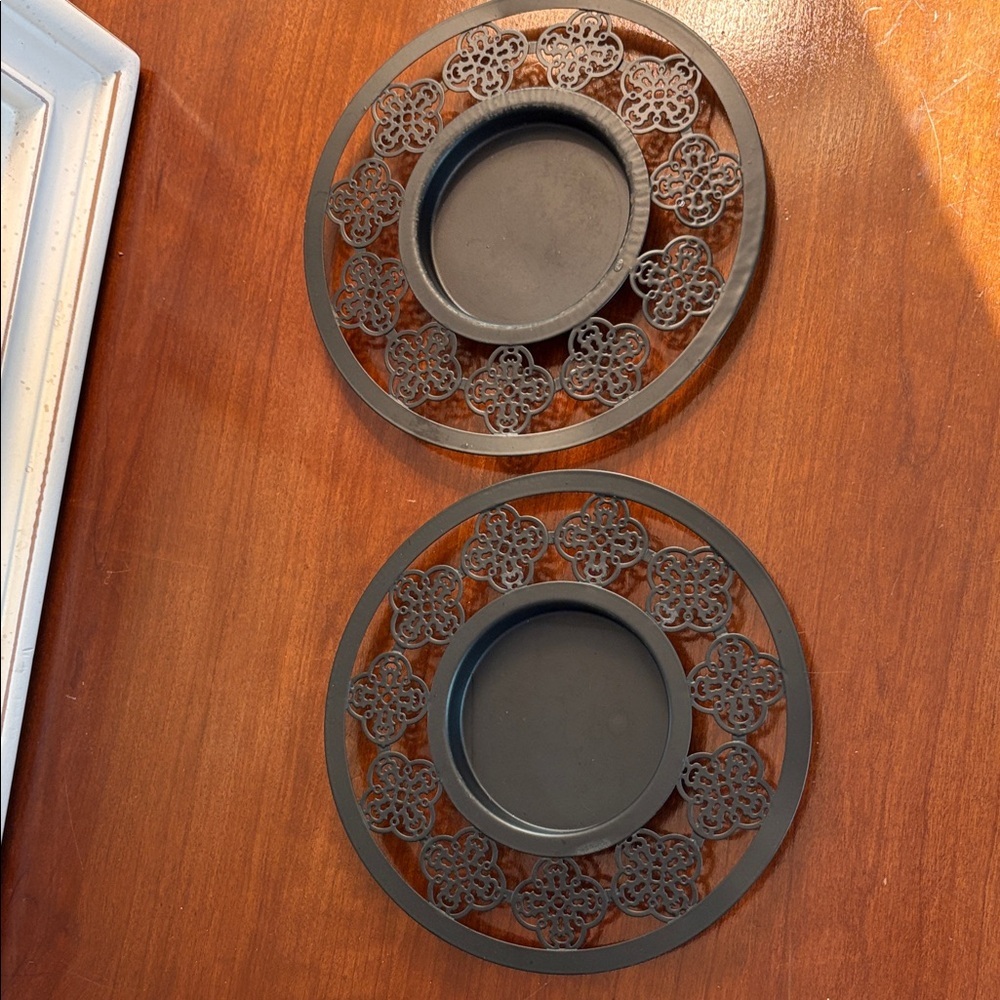 Elegant Black Decorative candle holders (set of 2)